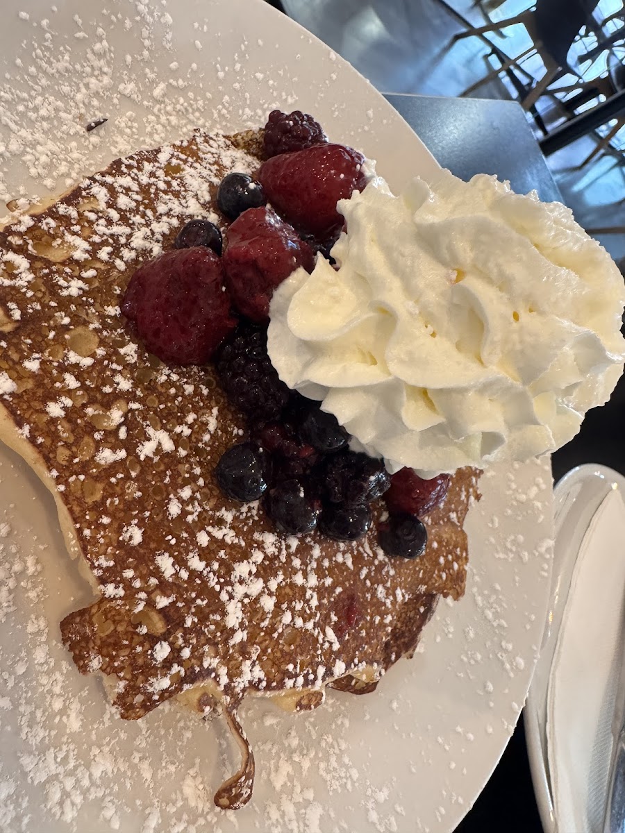 Dolci Cafe Photo 3