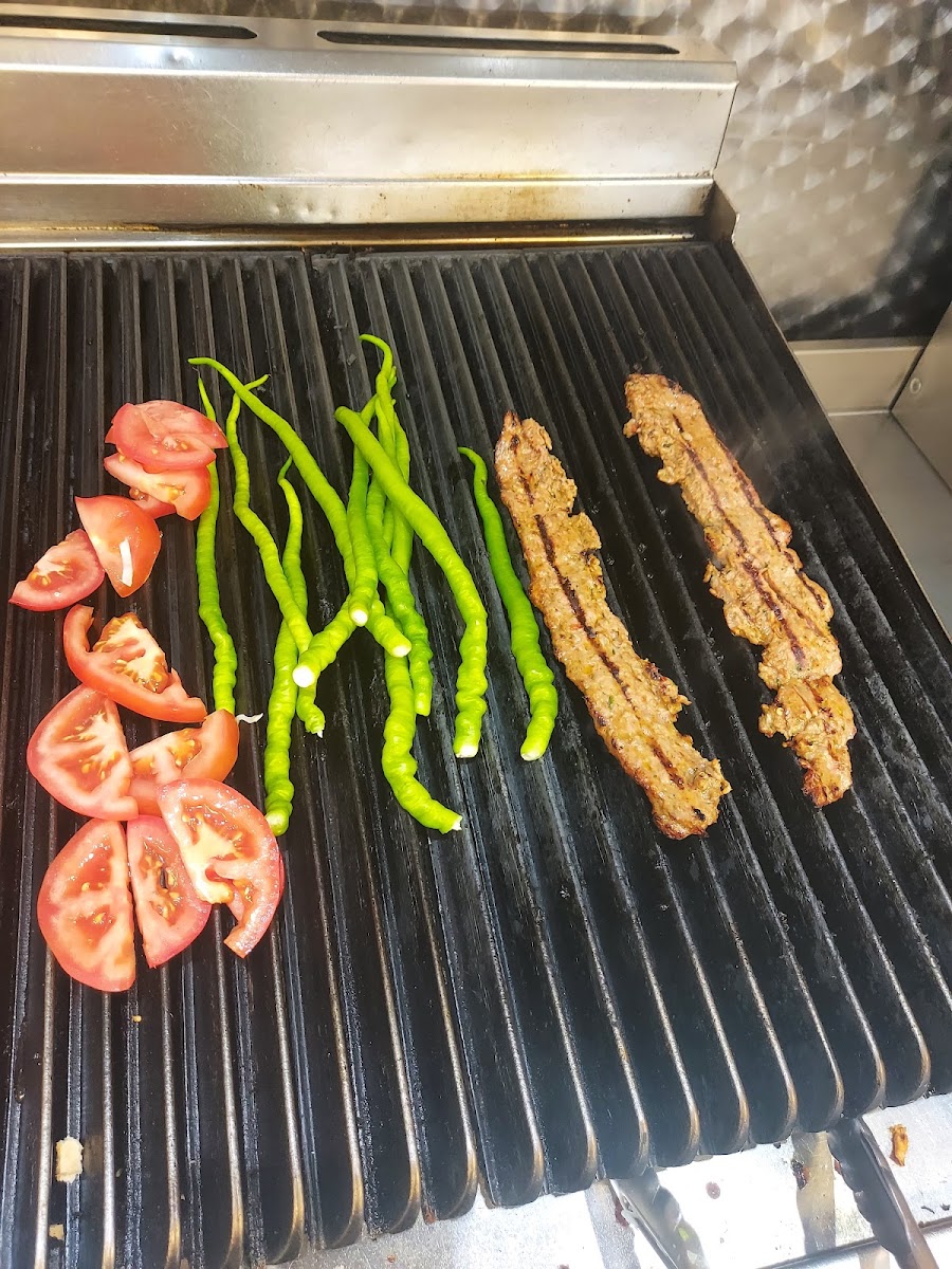 Horley Charcoal Grill Photo 9