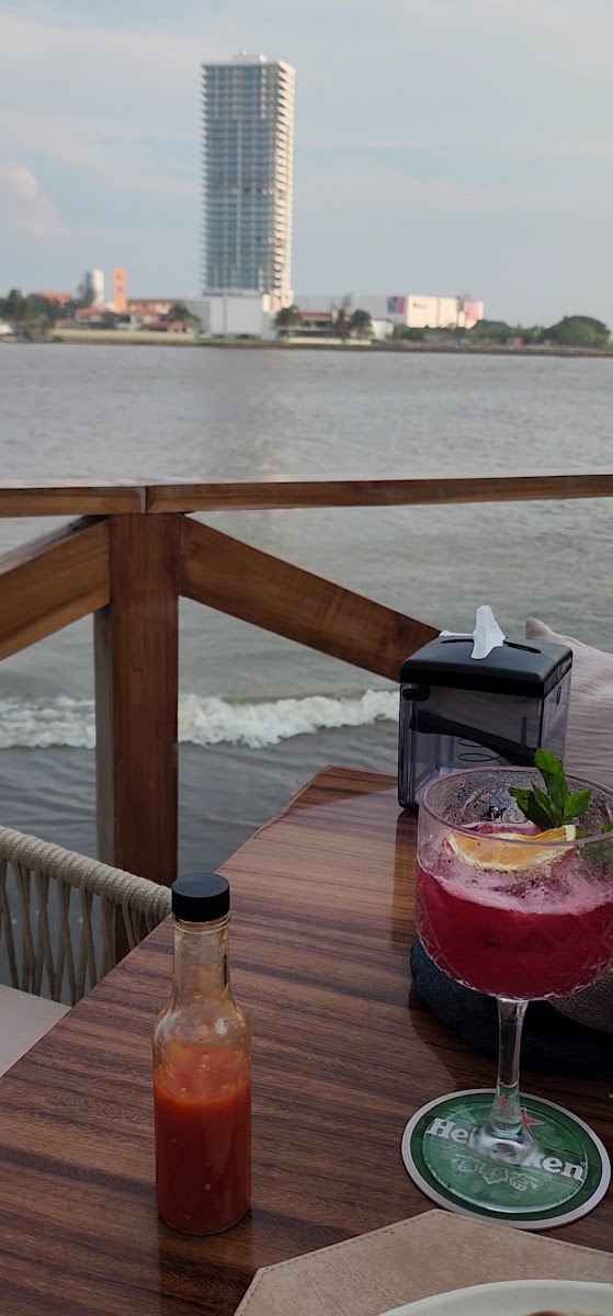 El Rey del Ceviche Oyster Style Bar Photo 7