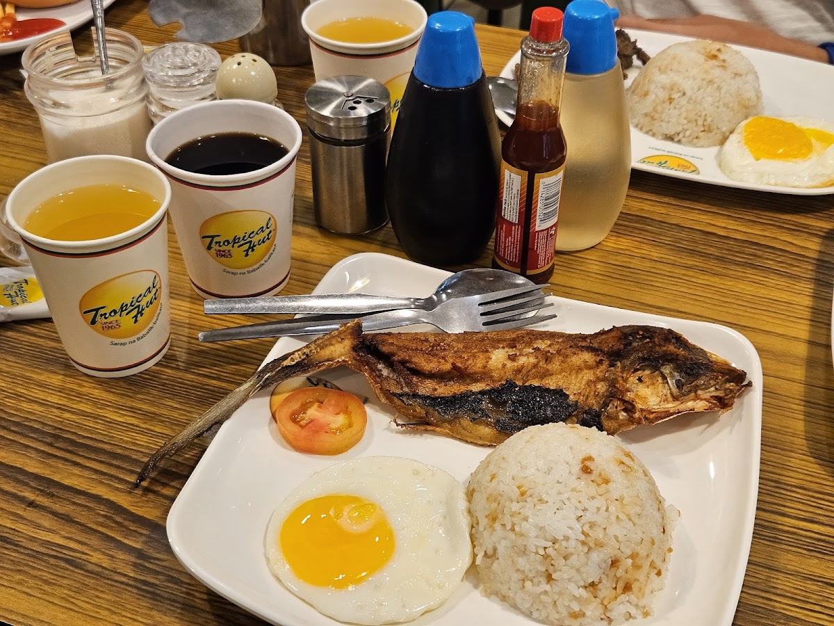 Tropical Hut Hamburger NLEX Photo 7