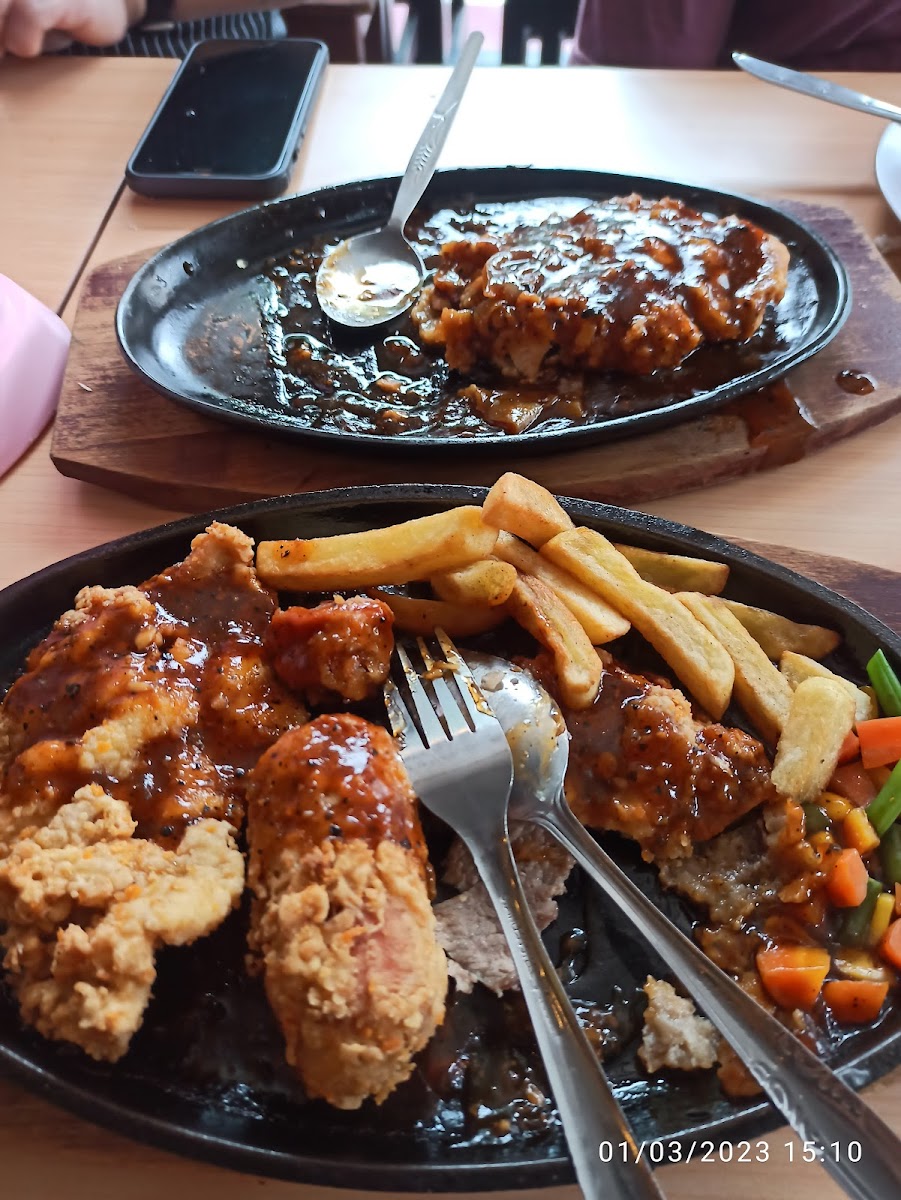WARUNG STEAK 76 Grogol Photo 5