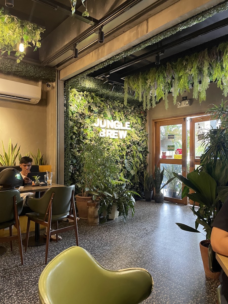 Jungle Brew Cafe and Resto Photo 3