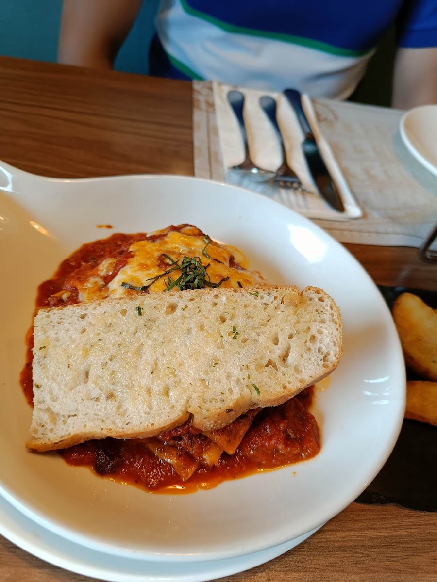 Casie's Restaurant Photo 6