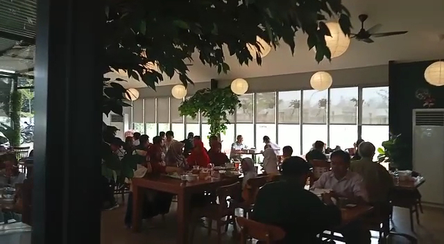 LUASA Cafe & Eatery @Sawangan Photo 2