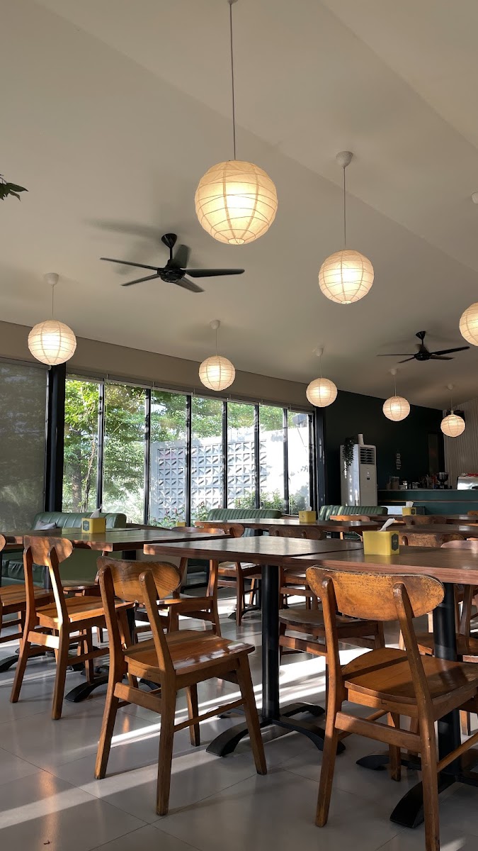 LUASA Cafe & Eatery @Sawangan Photo 3