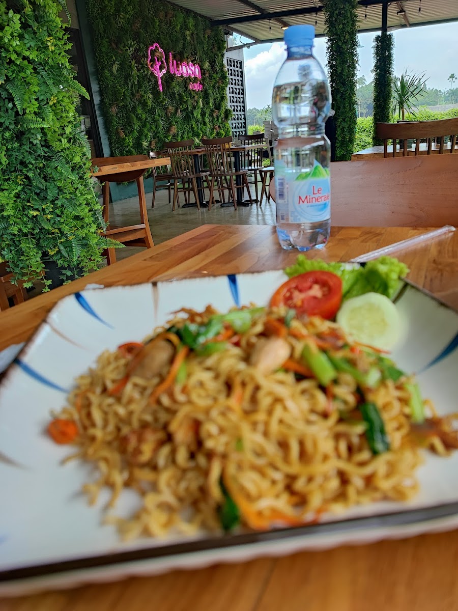 LUASA Cafe & Eatery @Sawangan Photo 5