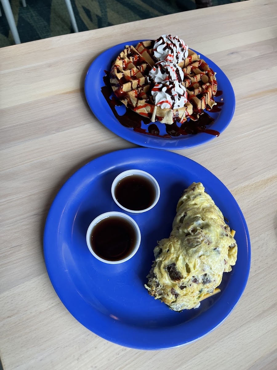 Captain's Cove Cafe Photo 2