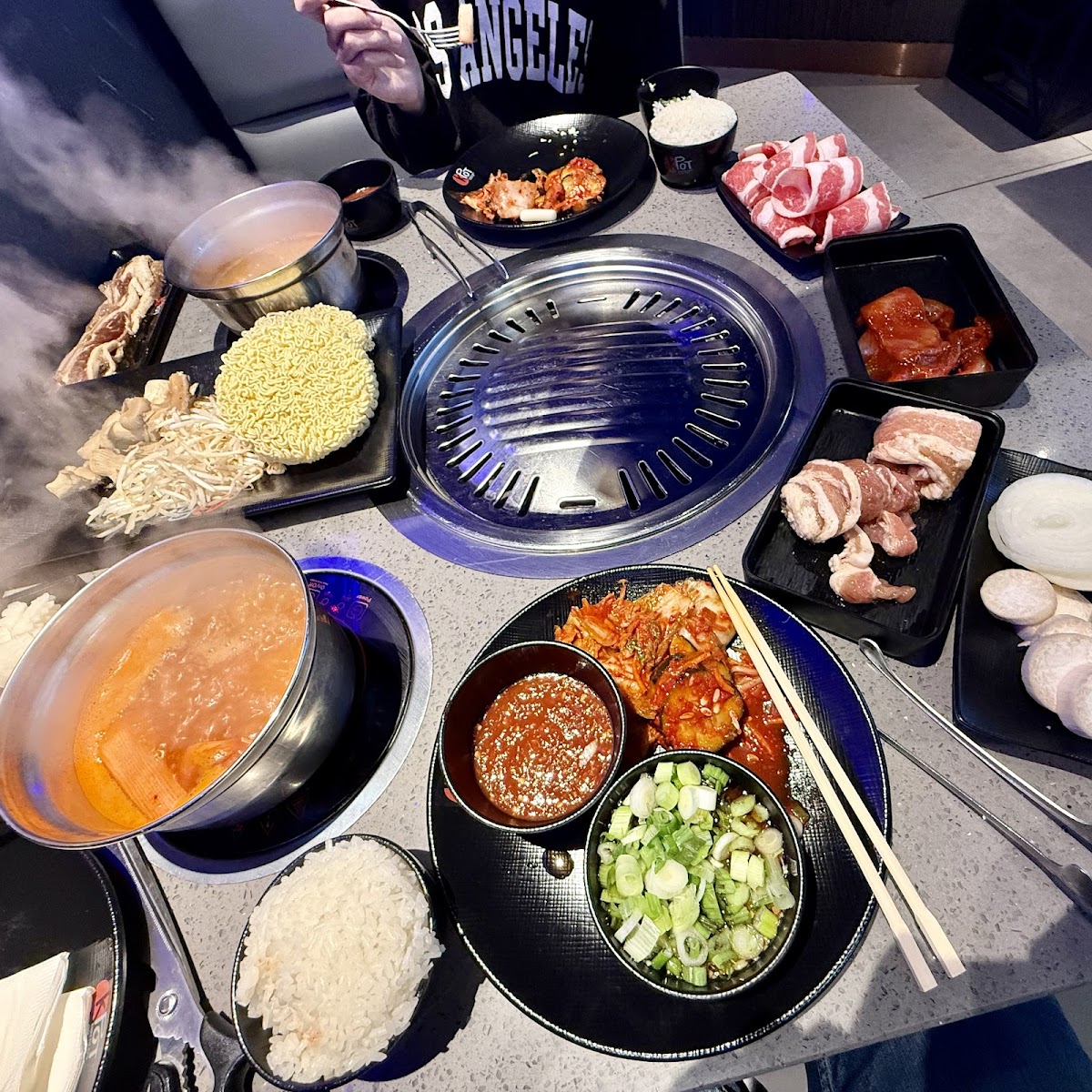 KPOT Korean BBQ & Hot Pot Photo 8