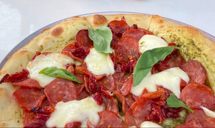 Best Friend Pizza Photo 3