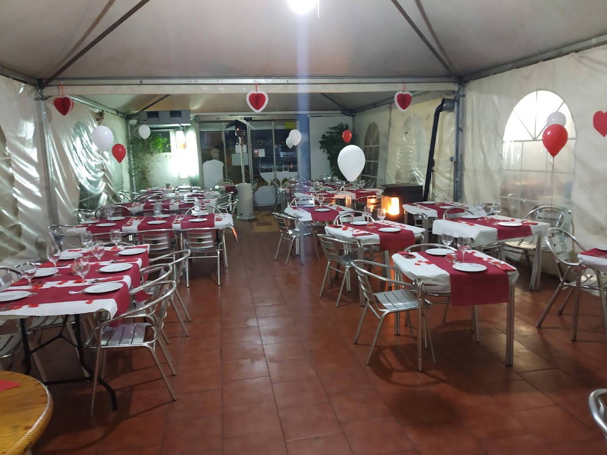 Mesón La Posada / Especialista en Carnes y Pescados de Temporada