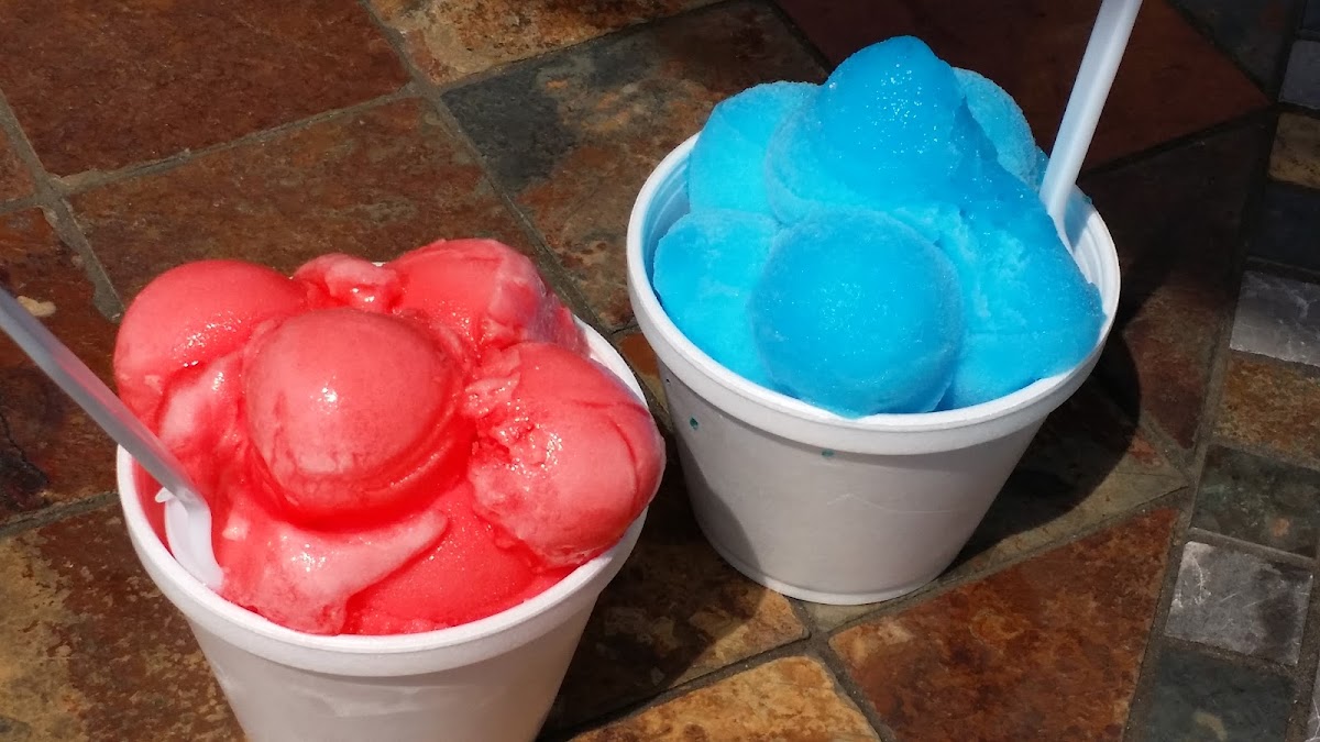 Chuck's Ice Cream Photo 6