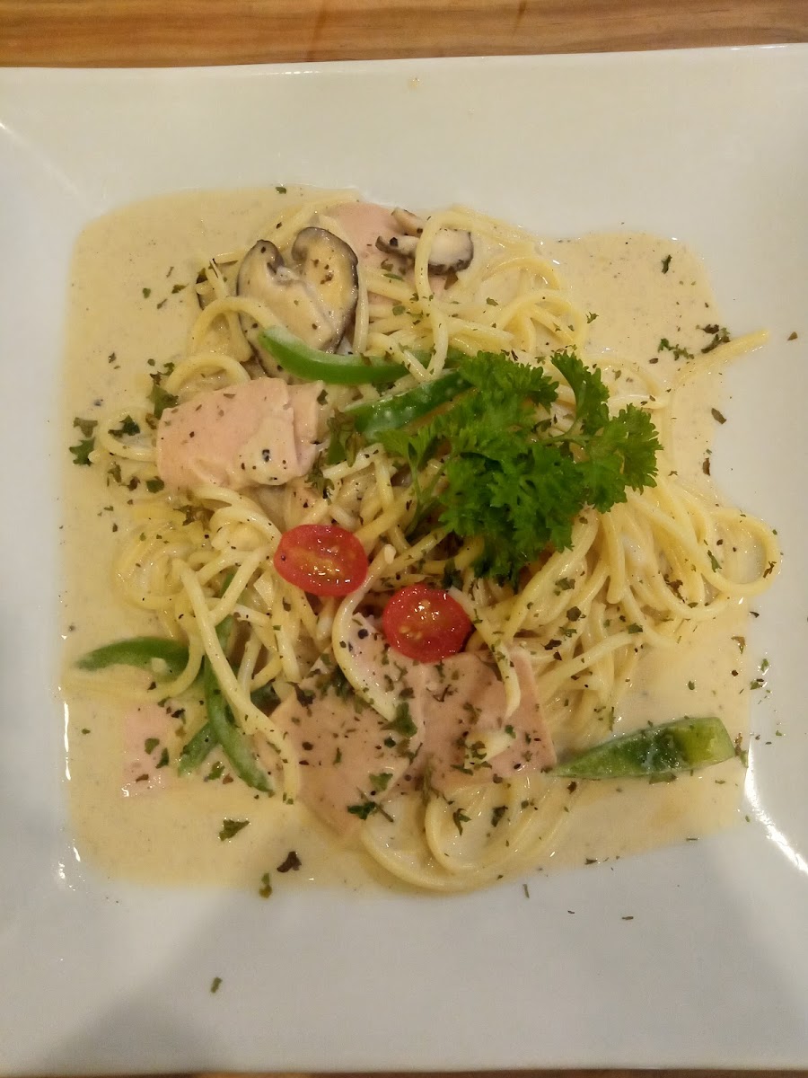 MR Cafe & Restaurant Photo 10