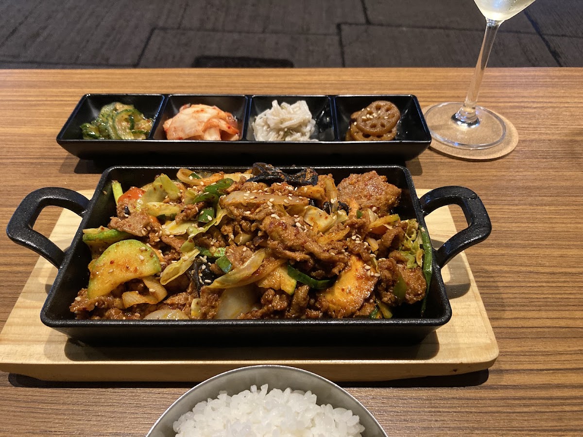Maru Korean Restaurant Pub Photo 7
