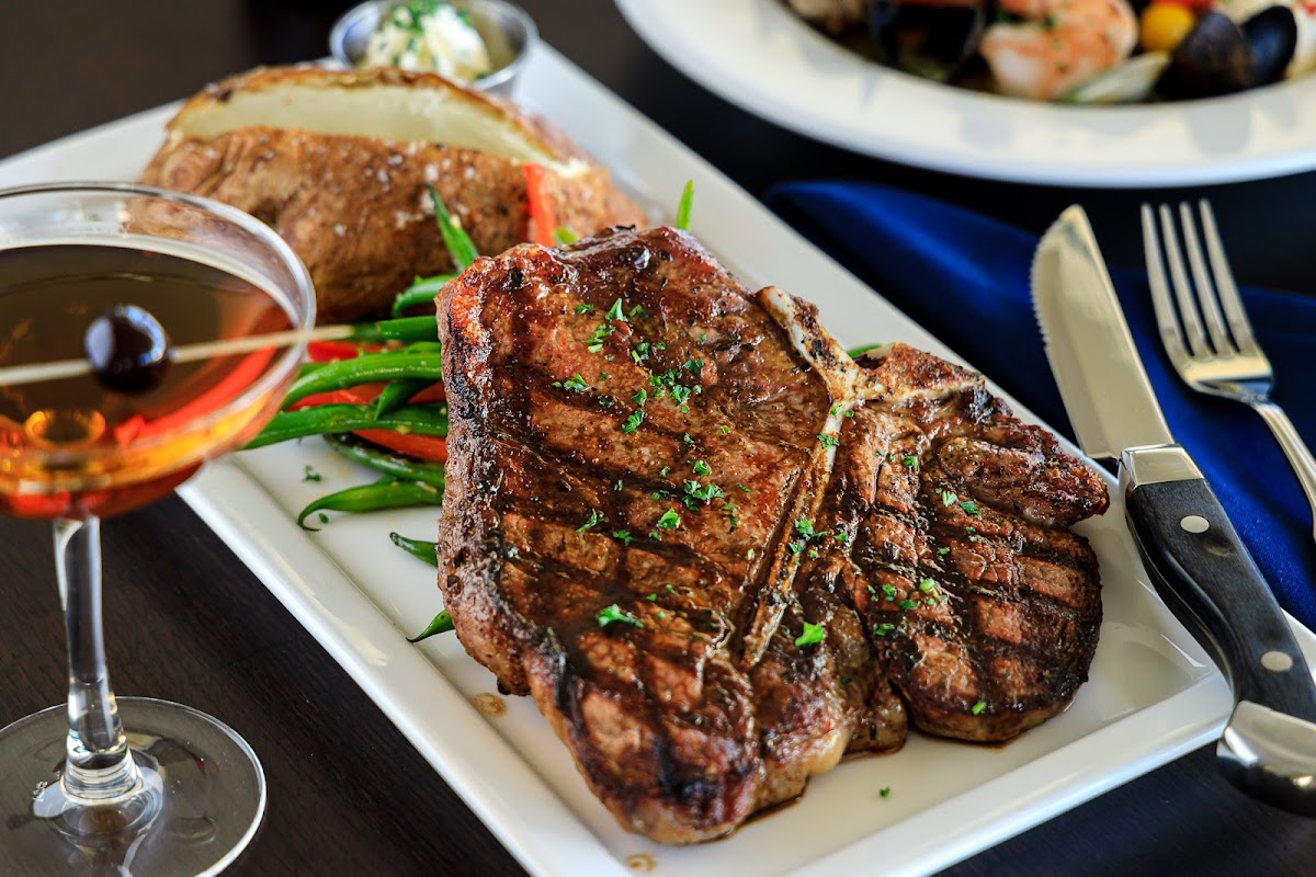 Vista Steak and Seafood Photo 3