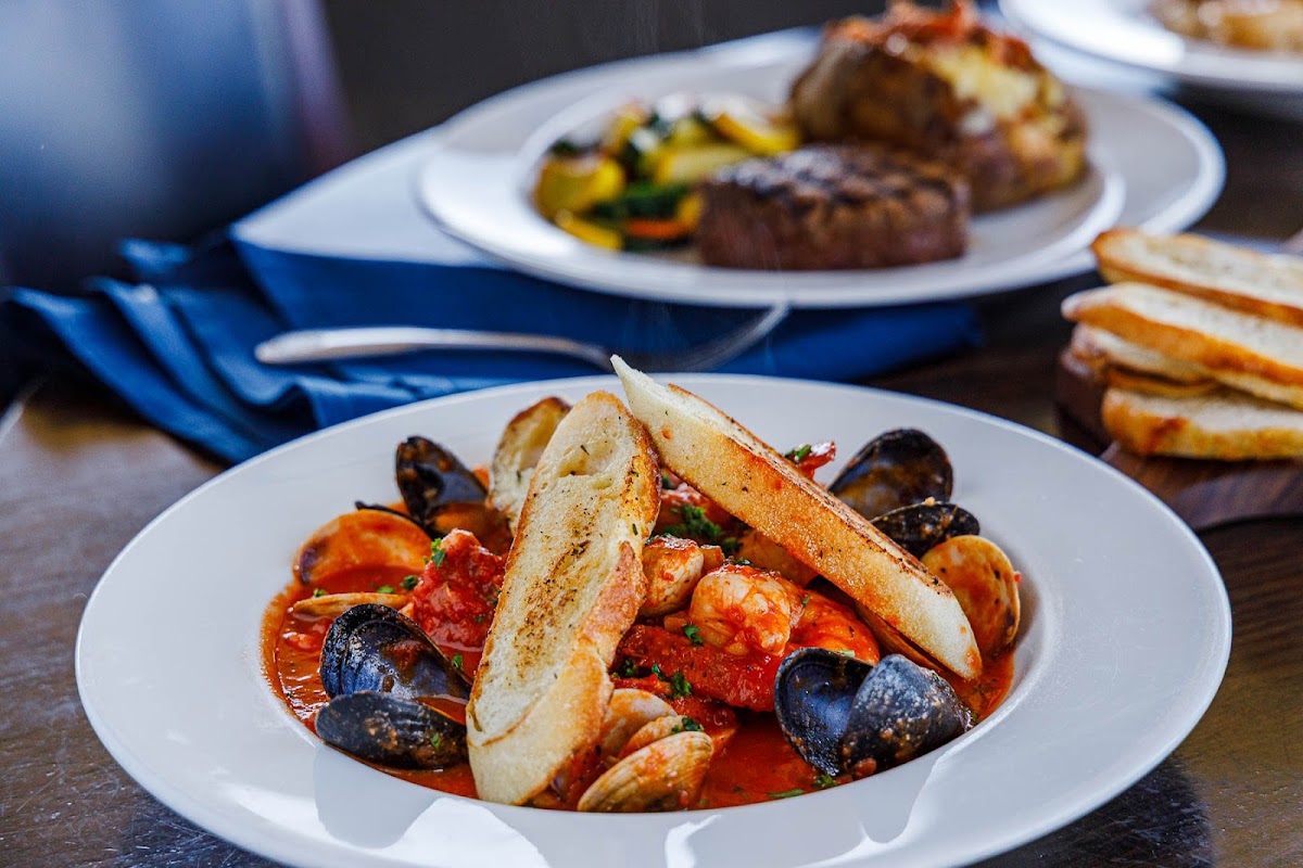 Vista Steak and Seafood Photo 5