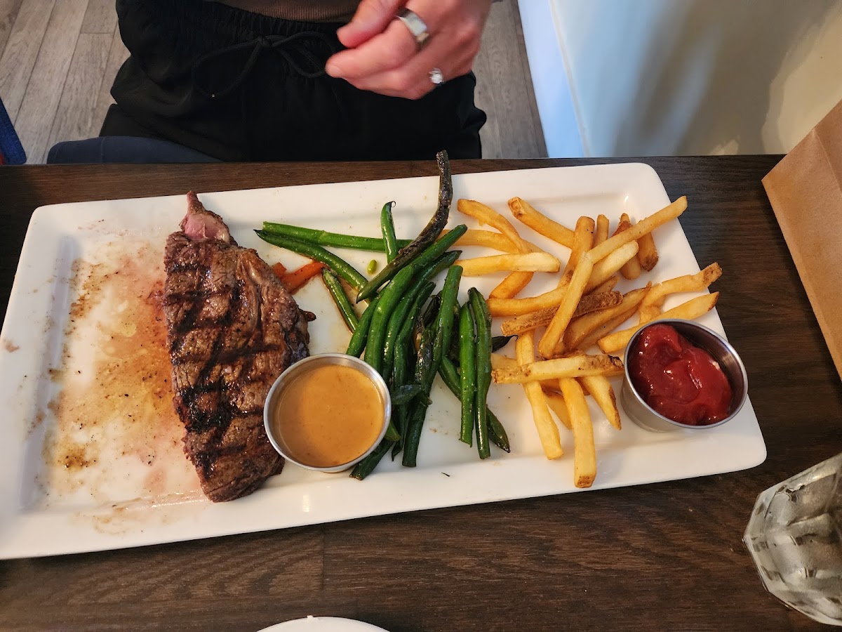 Vista Steak and Seafood Photo 7