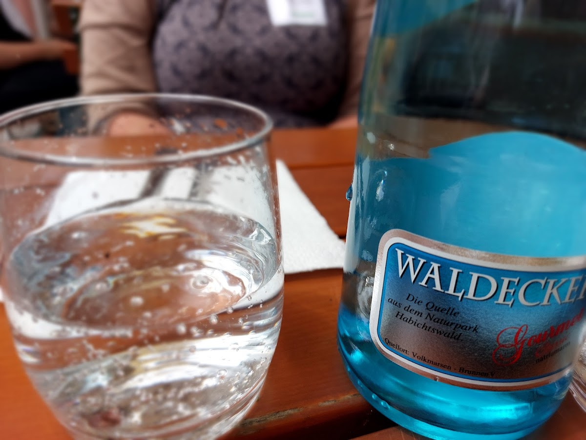 YADE Lunch & More Photo 8
