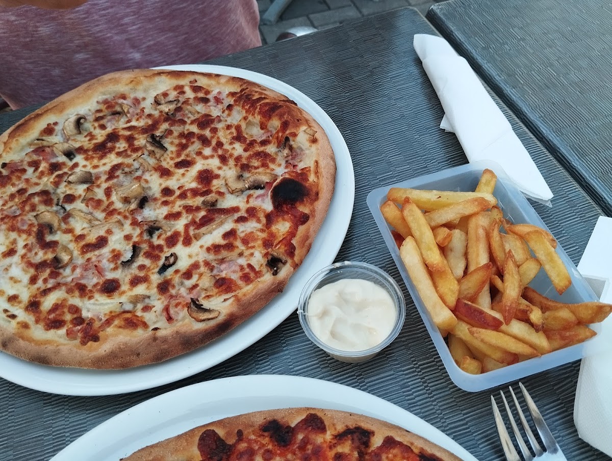 Pizzeria Kebab Kuky Saint-Leonard Photo 10
