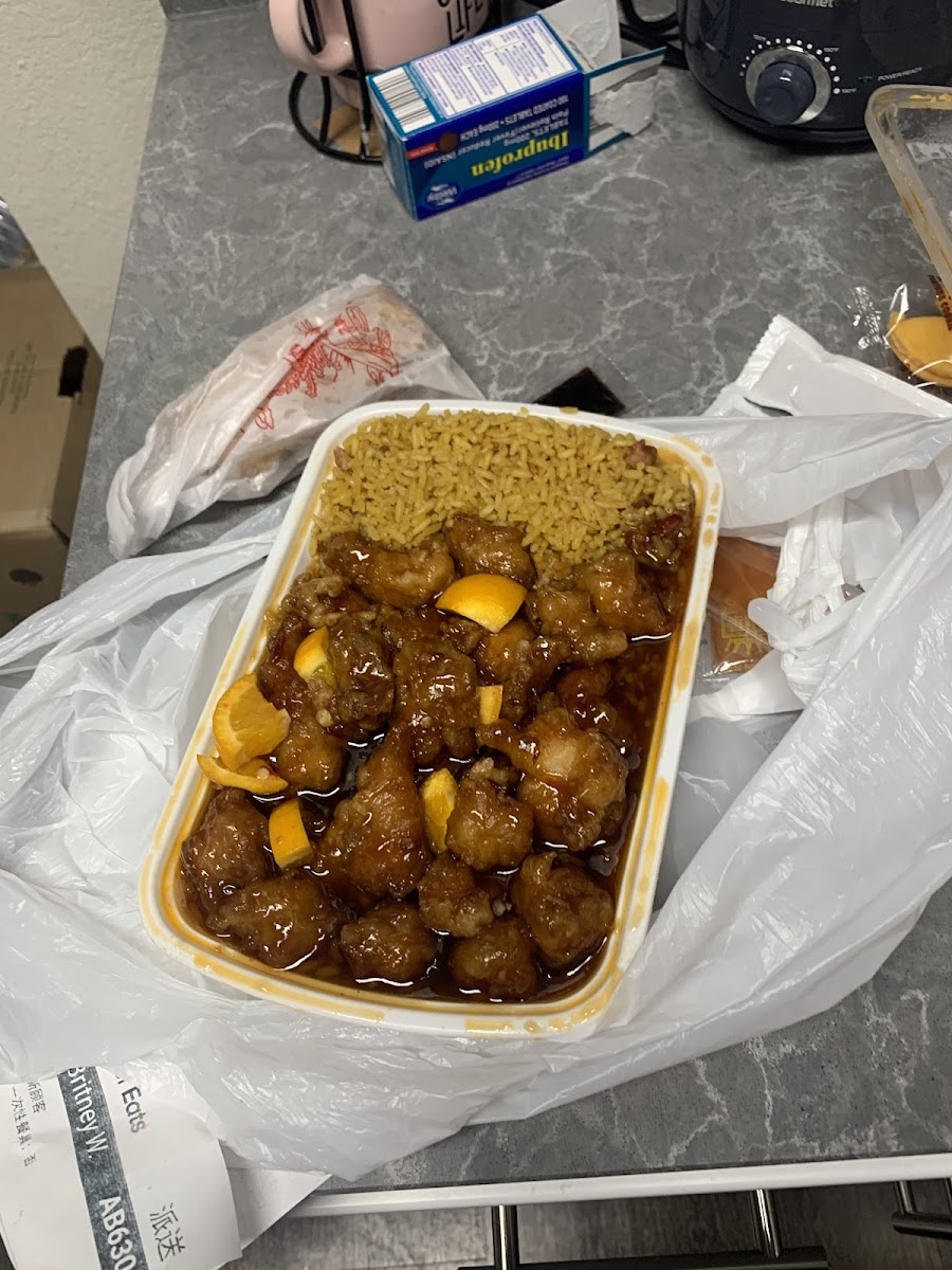 Yums Chinese Restaurant Photo 10