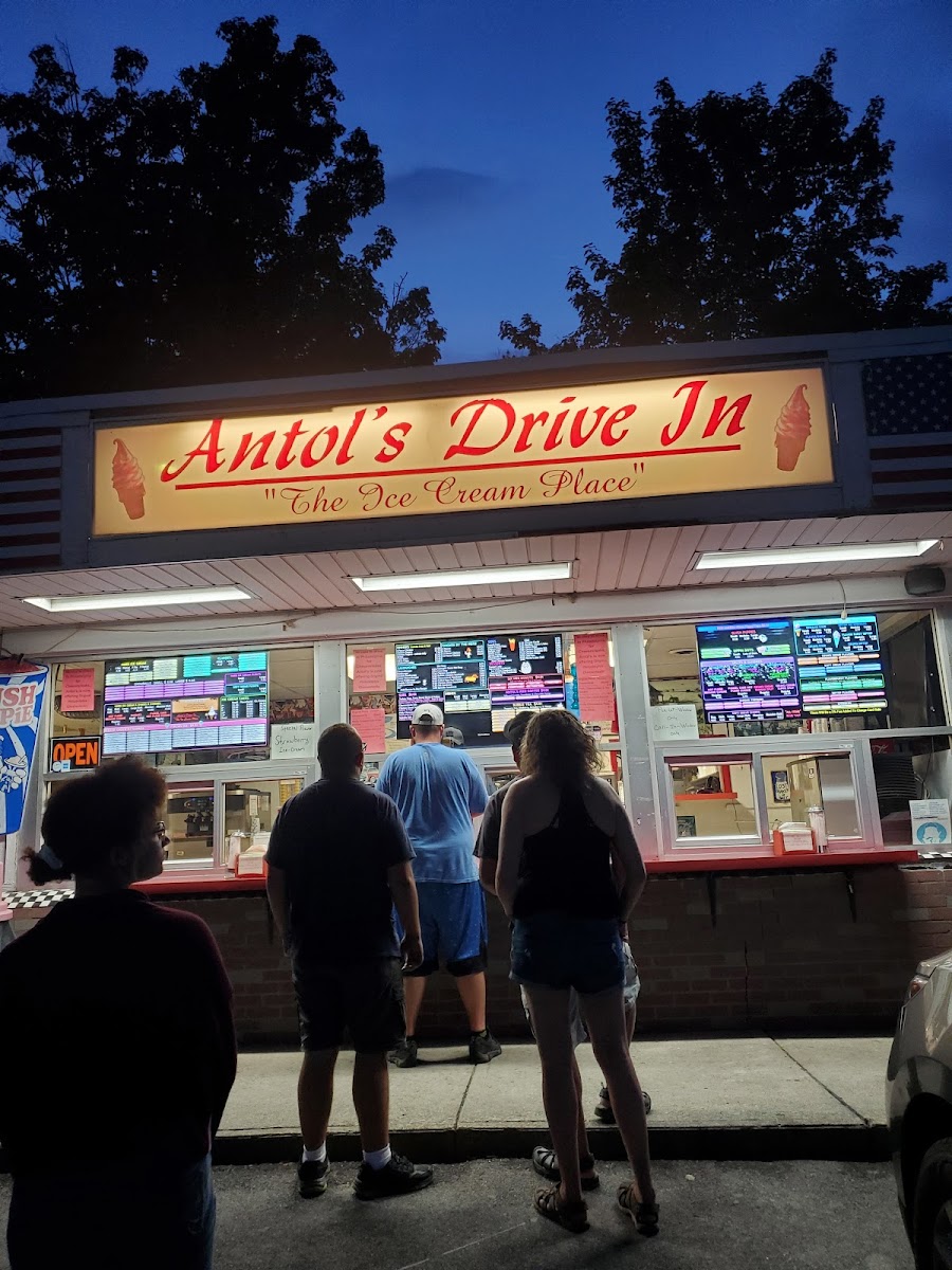 Antol's Drive In Photo 4