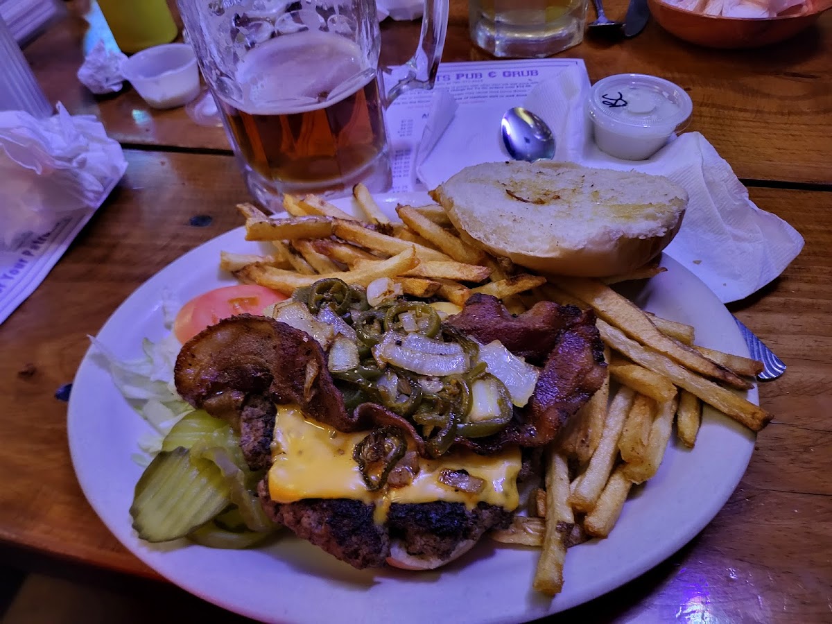 Greg's Sports Pub & Grub Photo 10