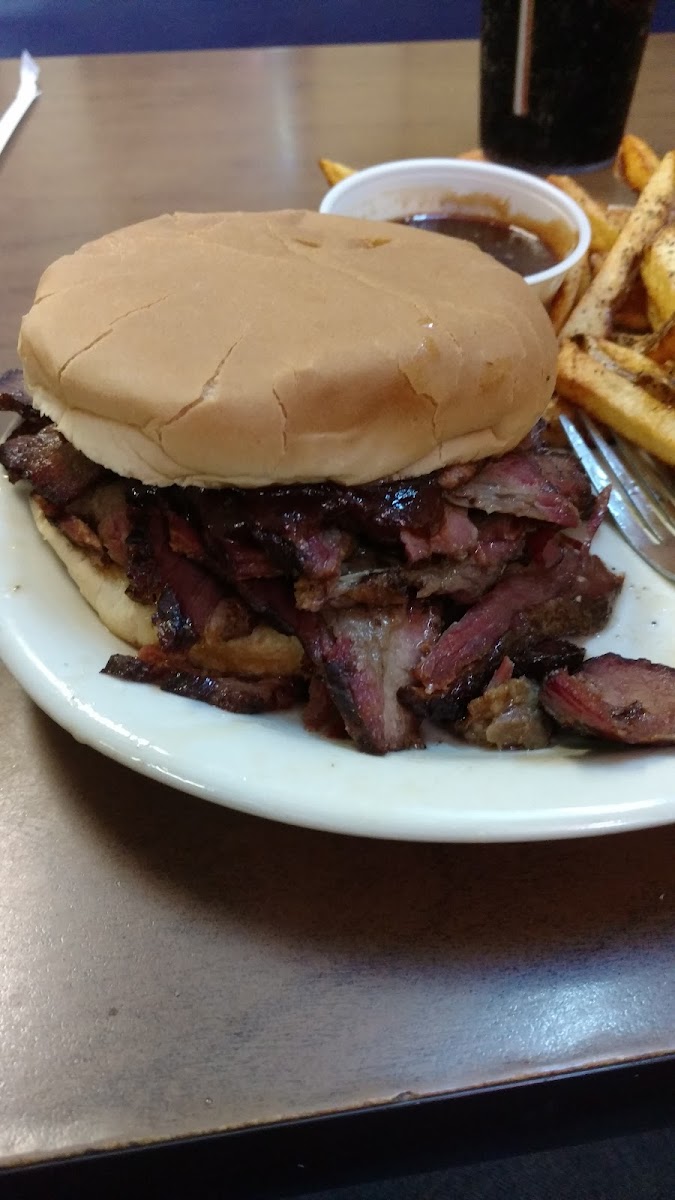 Greg's Sports Pub & Grub Photo 5