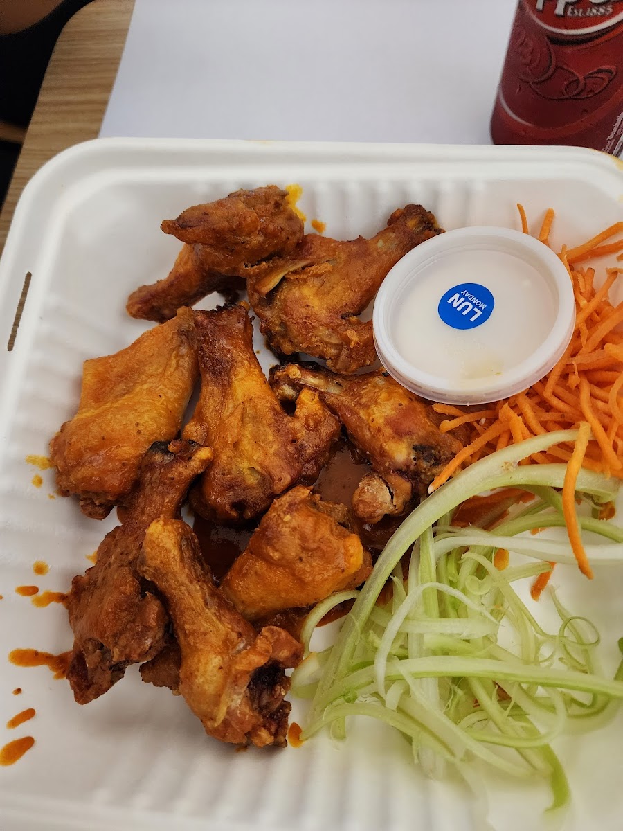Guy's Pizza Joint Photo 9