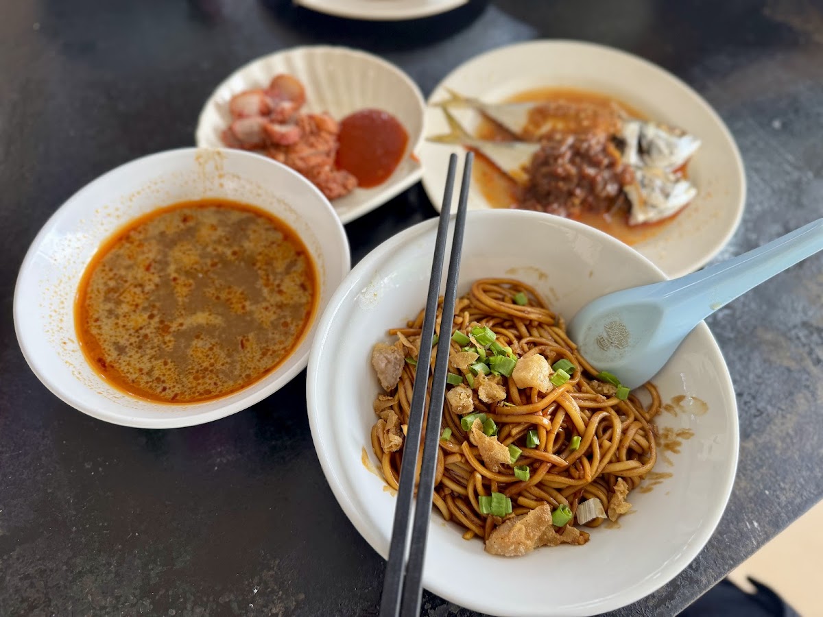 JB Terengganu Fish Noodle (Triple One Restaurant) Photo 5