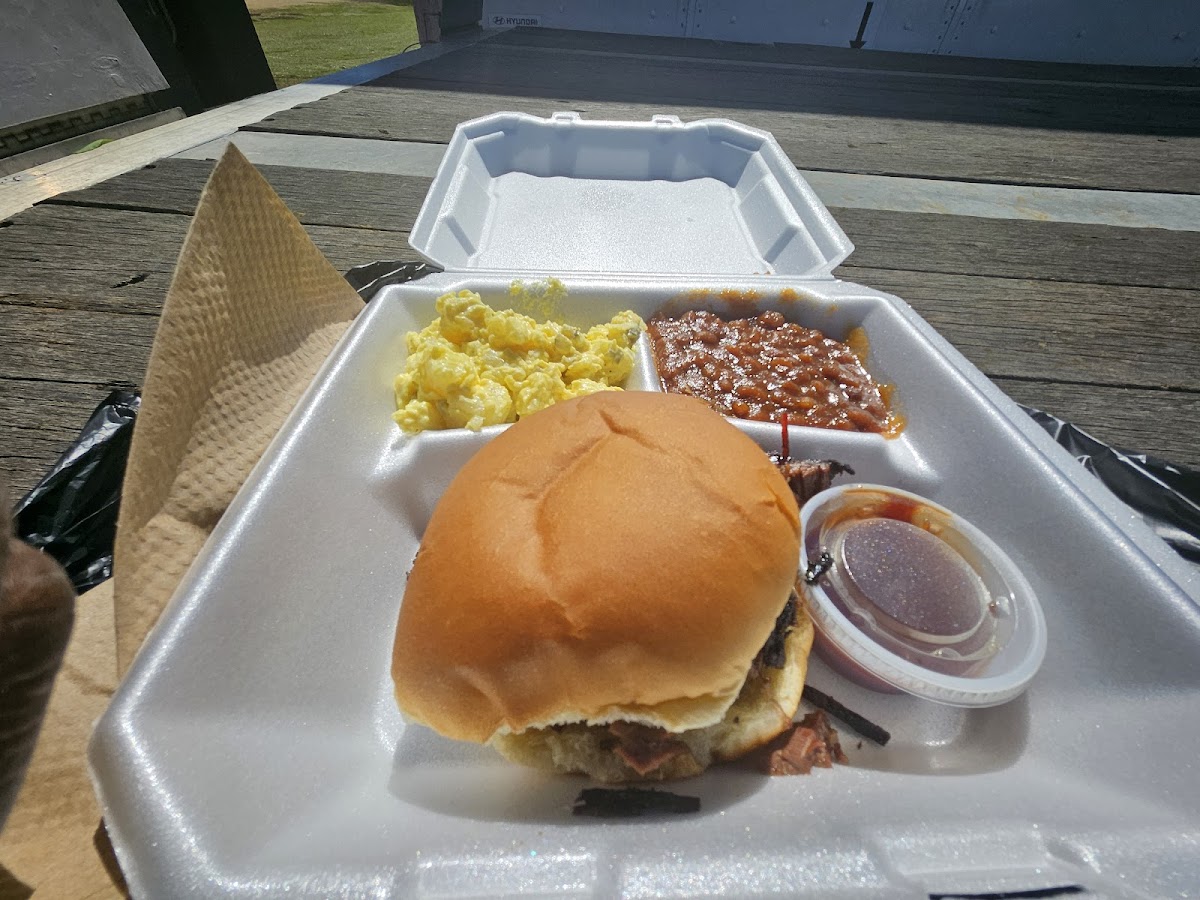 WildMan BBQ Photo 4