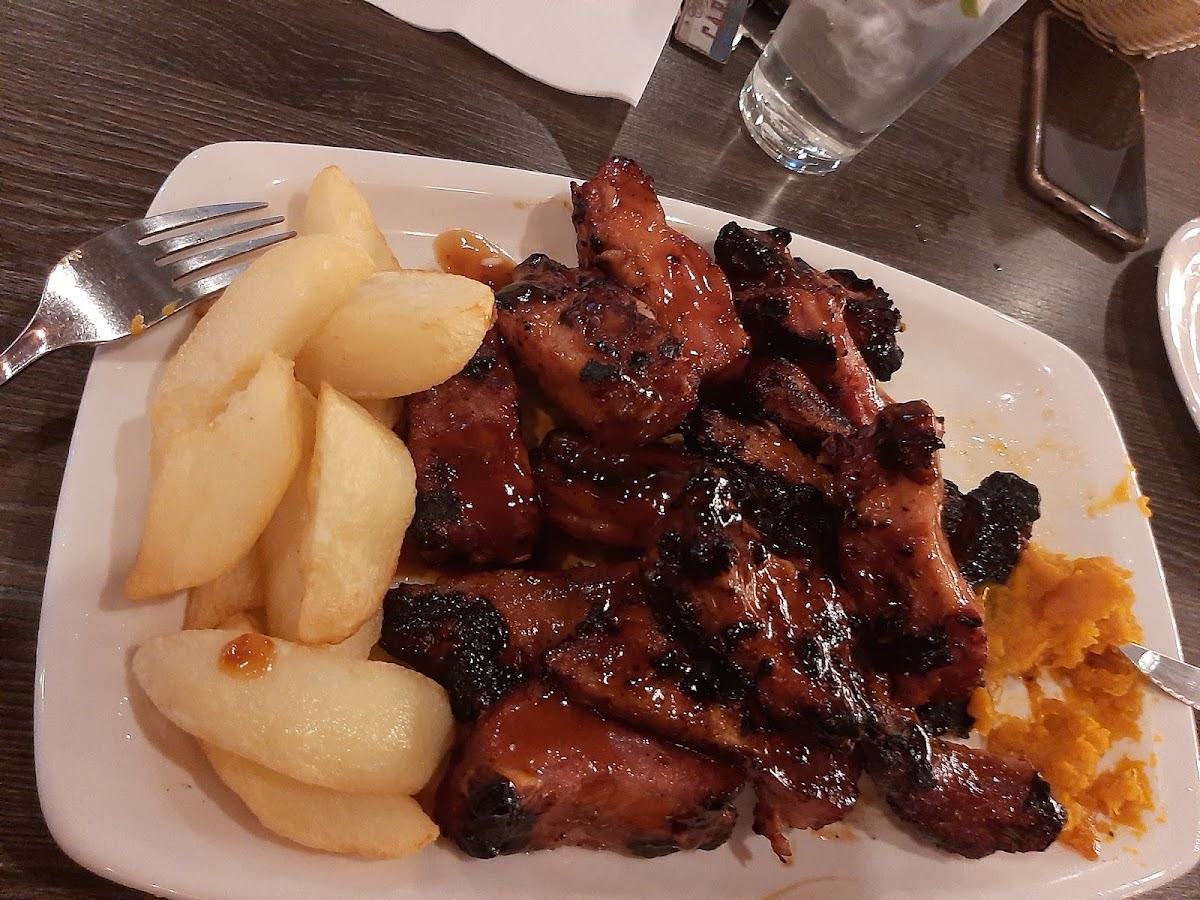 Cesco's Restaurant Sunnyrock Photo 6