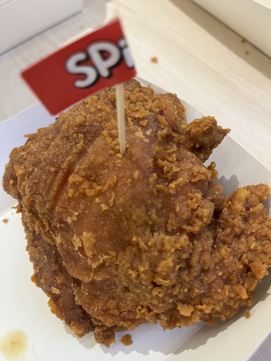 SUPERNOMMS FRIED CHICKEN - 168 Park Mall Photo 7