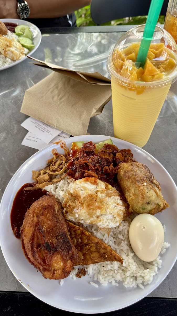 Nasi Lemak Wanjo Kg Baru Photo 3