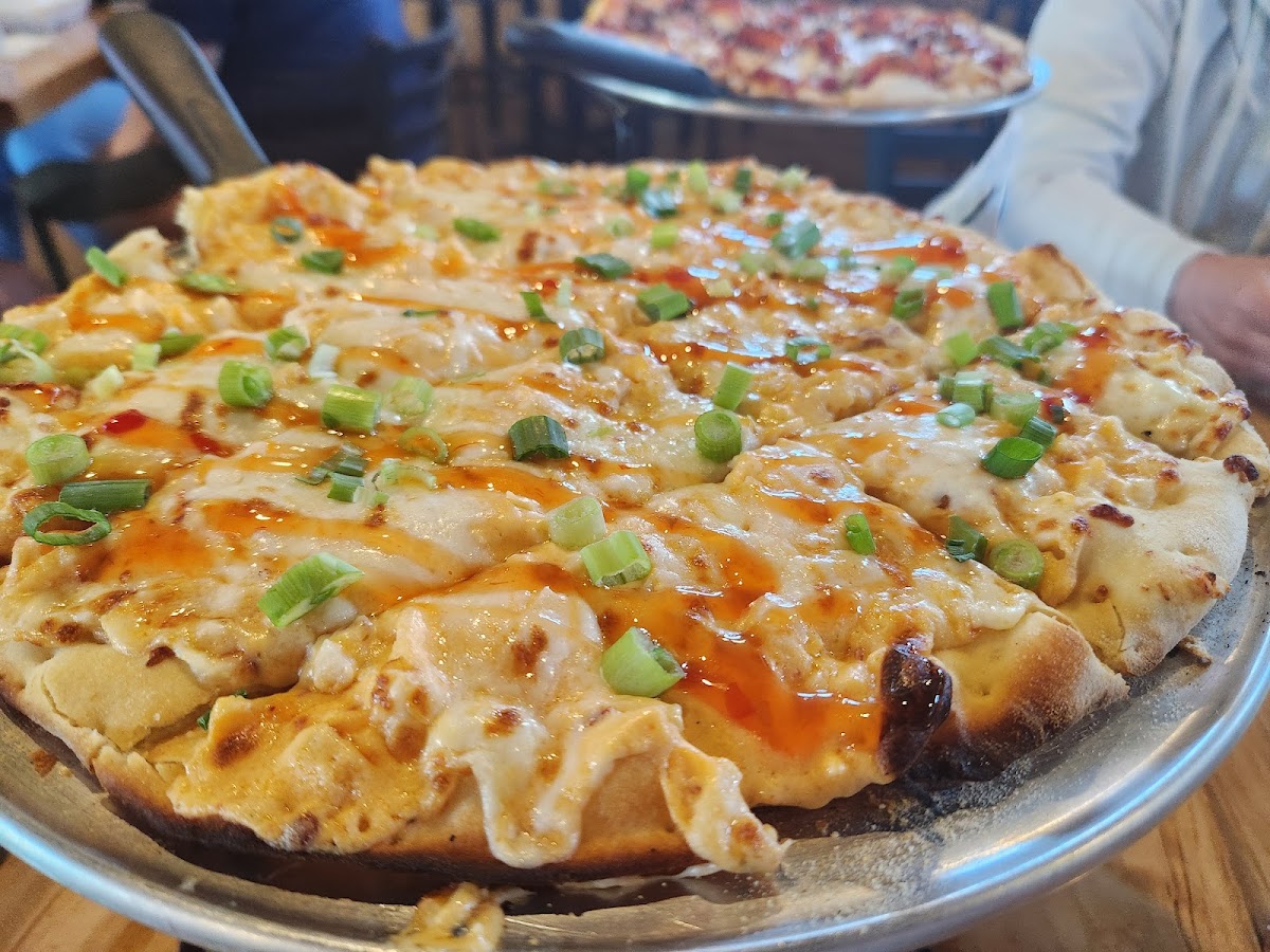Louie's Lake Bar & Grill Photo 6