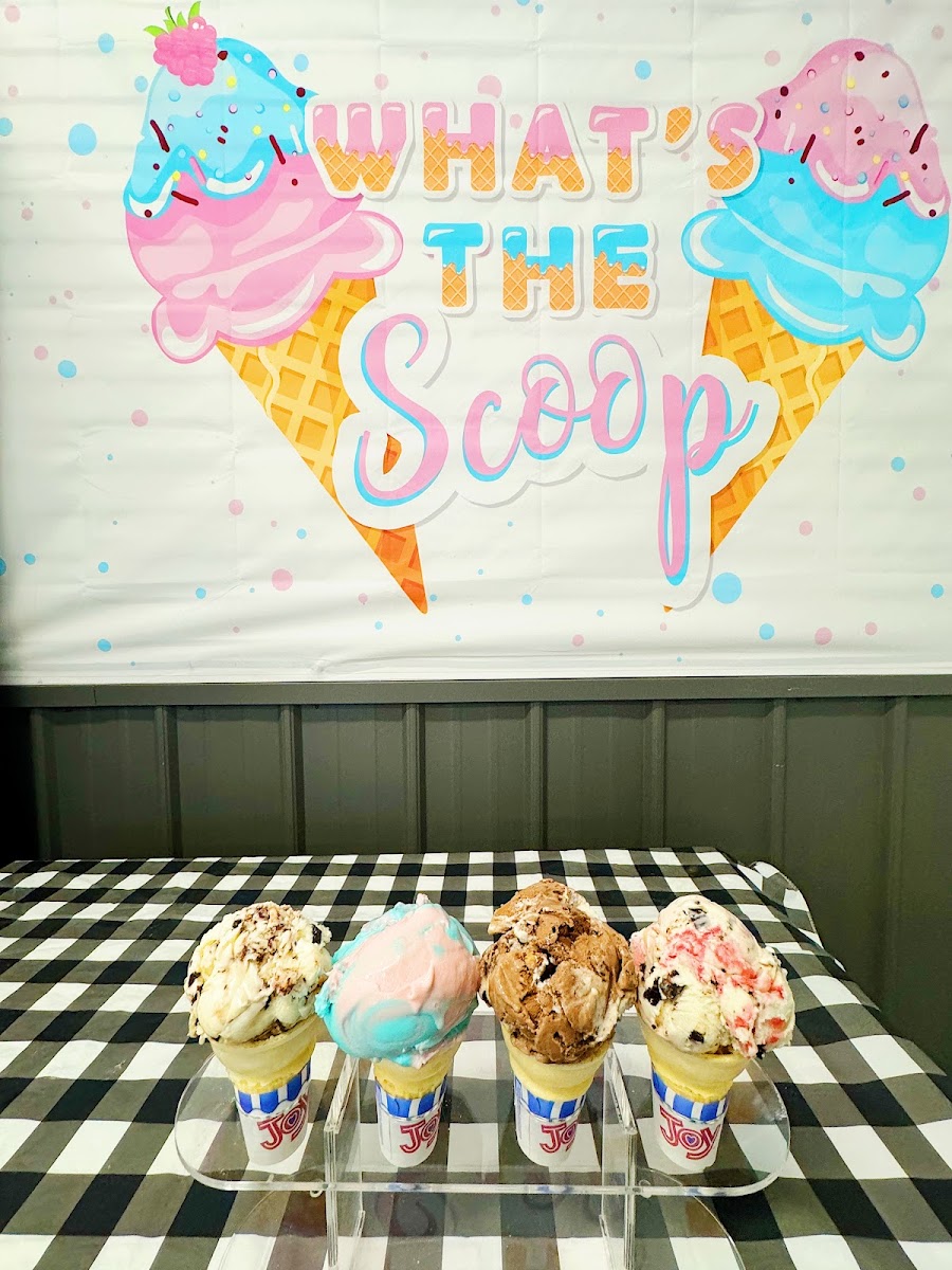 Delaney's Ice Cream Shoppe Farley Photo 7