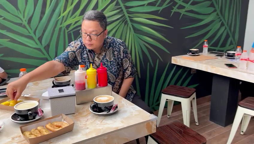 The Profit Cafe Photo 2