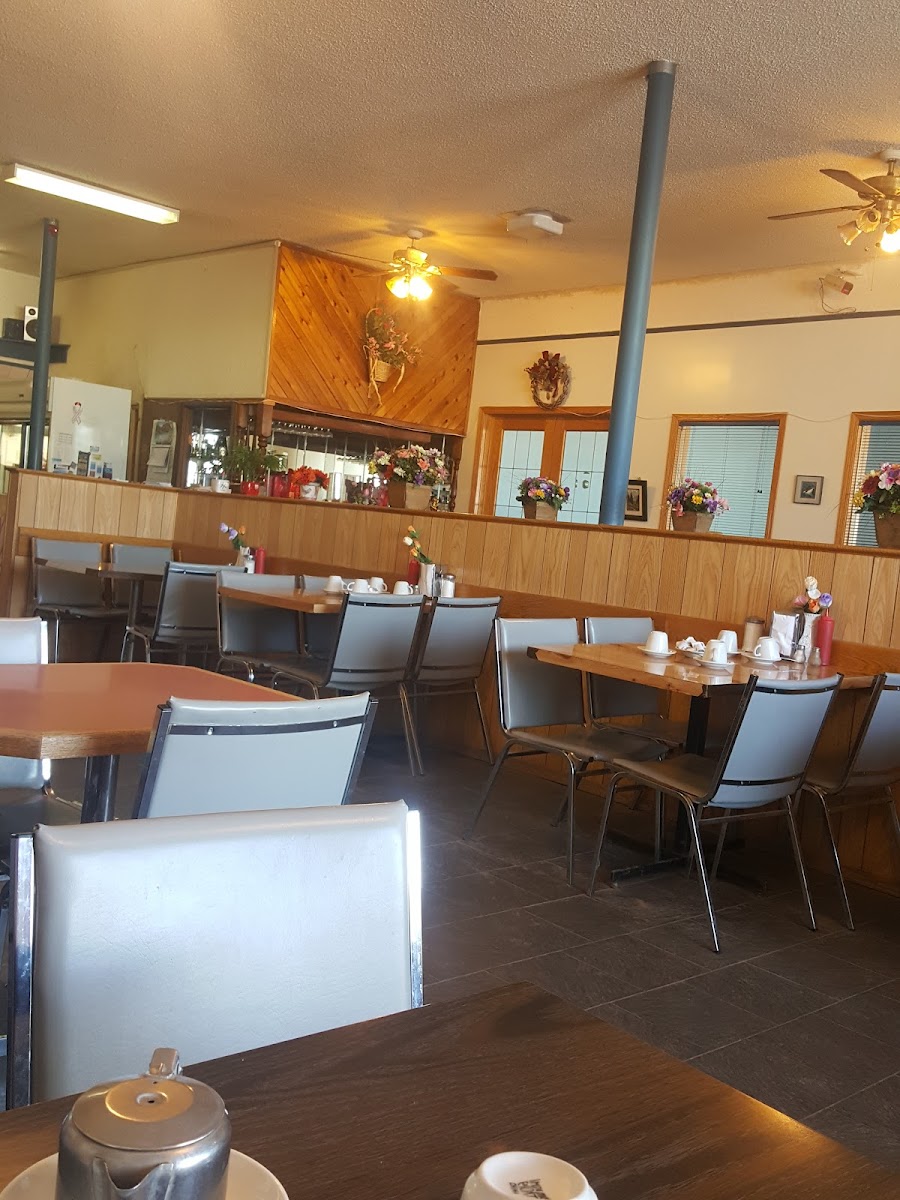 Lariat Restaurant Photo 6