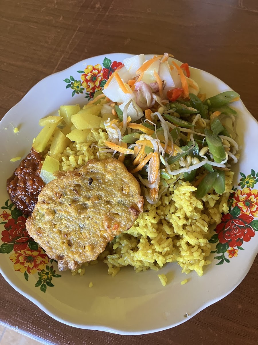 NASI KUNING CHIKO / WARUNG CHIKO PRASMANAN Photo 7