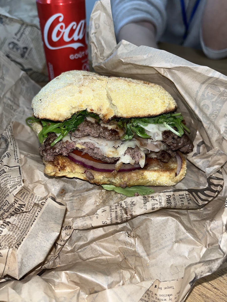 BurgerTime's • France Photo 8
