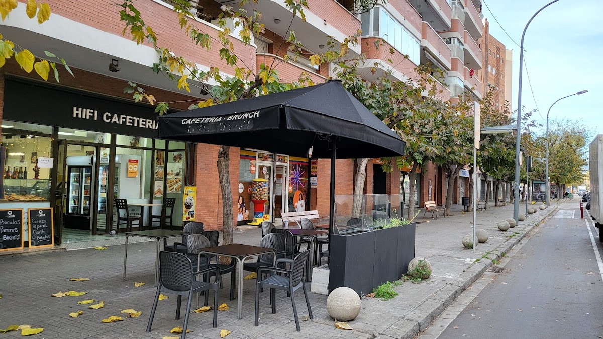 HIFI CAFE Photo 4