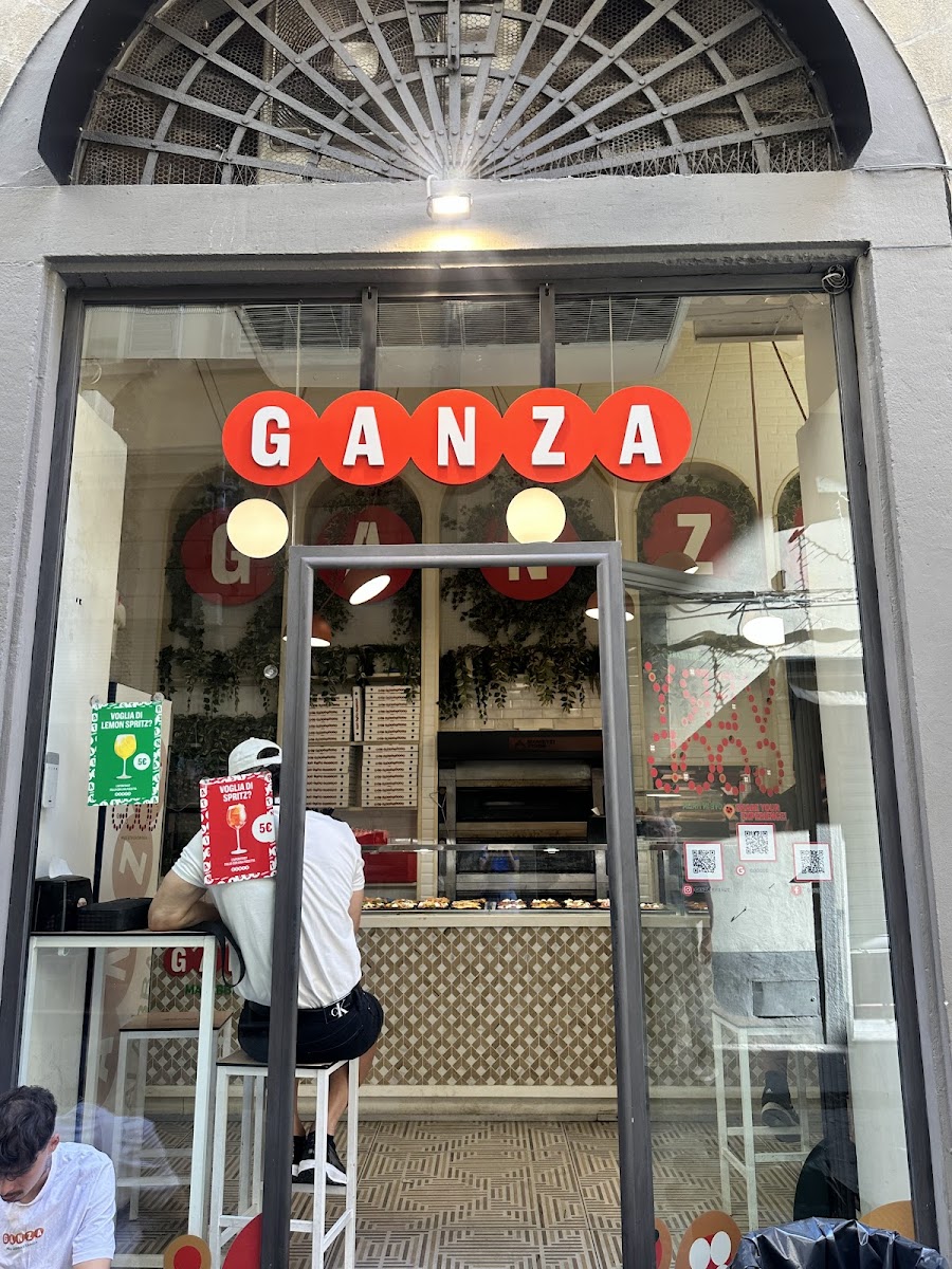 Pizzeria al taglio Ganza - Mai Abbastanza Photo 3