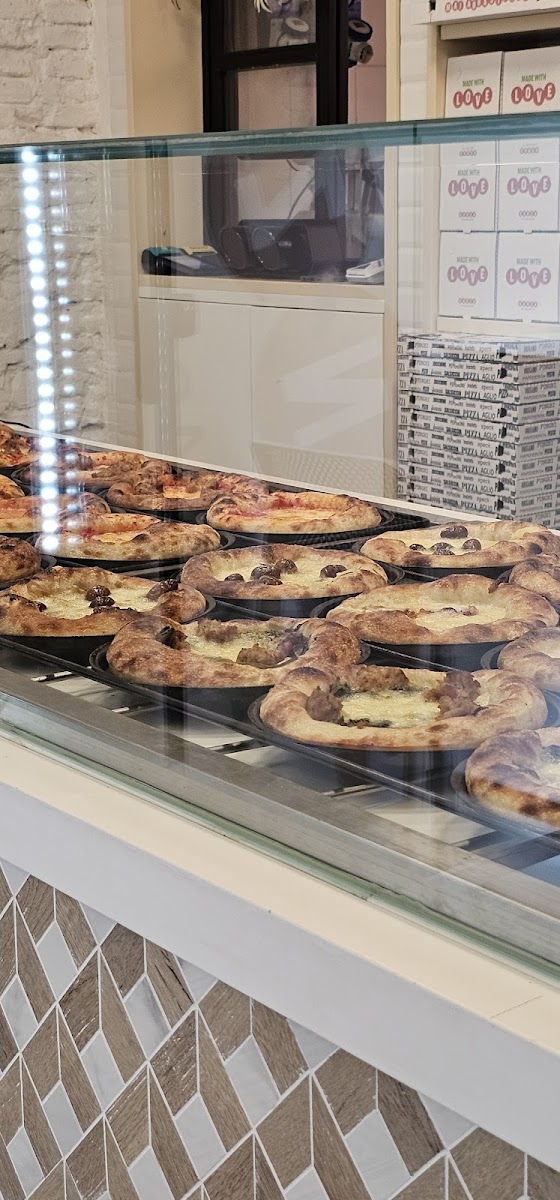 Pizzeria al taglio Ganza - Mai Abbastanza Photo 6