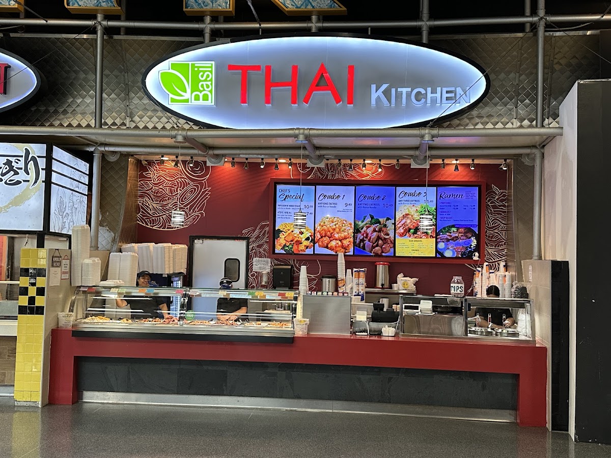 Thai kitchen Photo 1