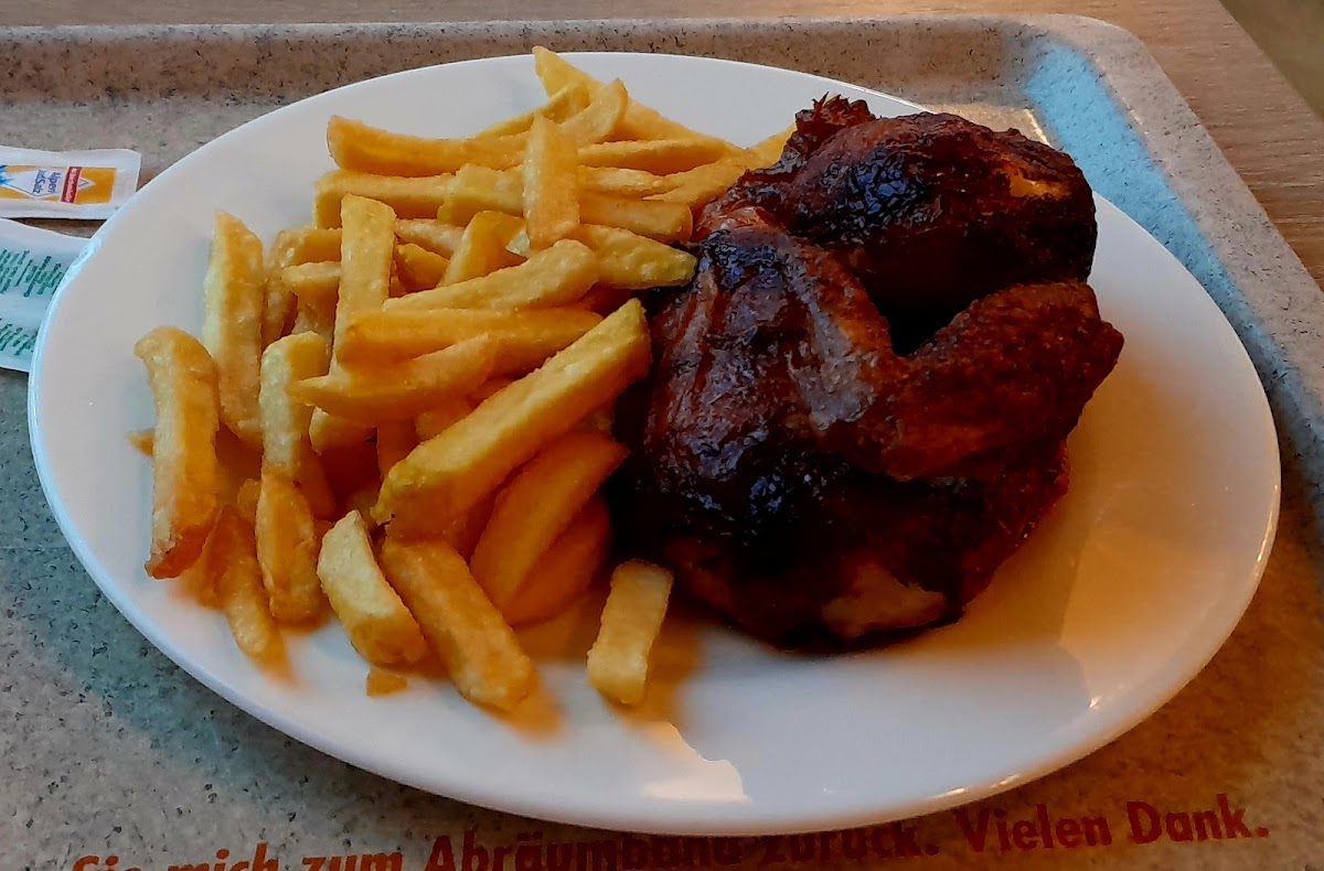 GLOBUS Restaurant Losheim am See Photo 8