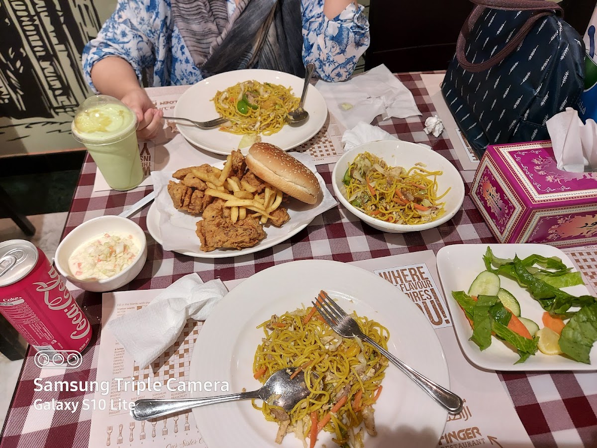 Golden Fingers Restaurant Photo 10