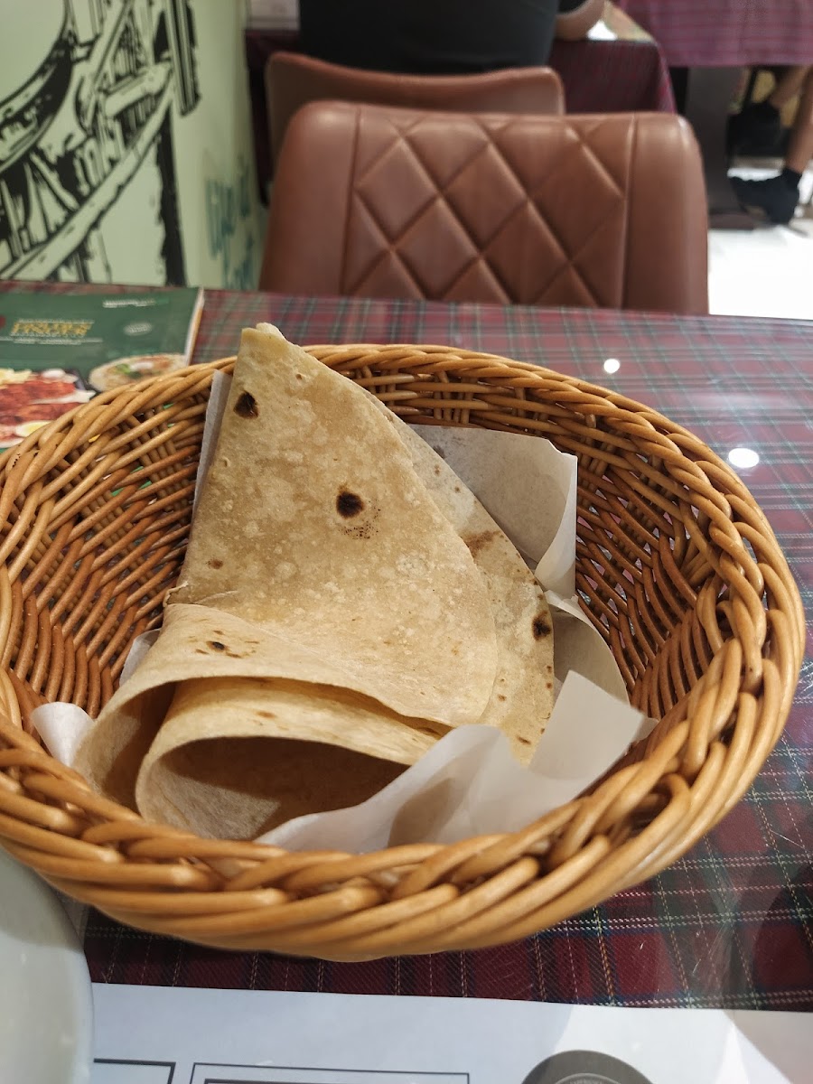 Golden Fingers Restaurant Photo 9