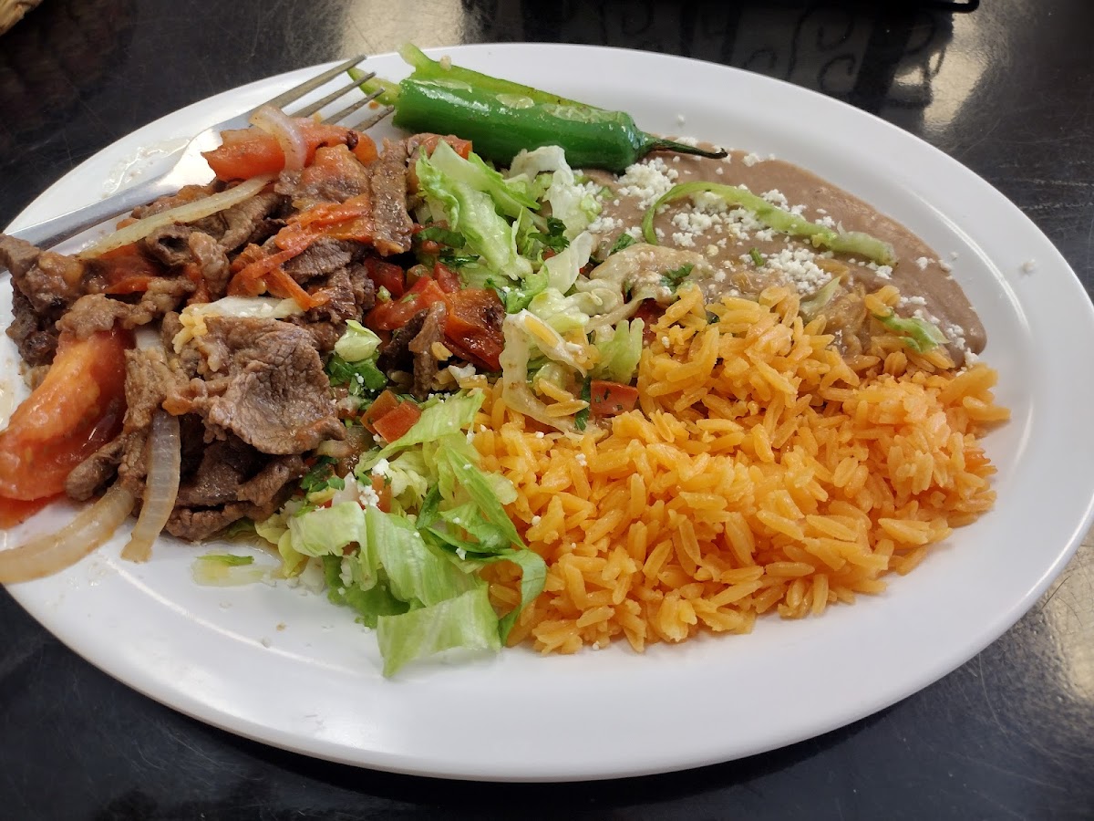 Taquería Los Parientes LLC Photo 5