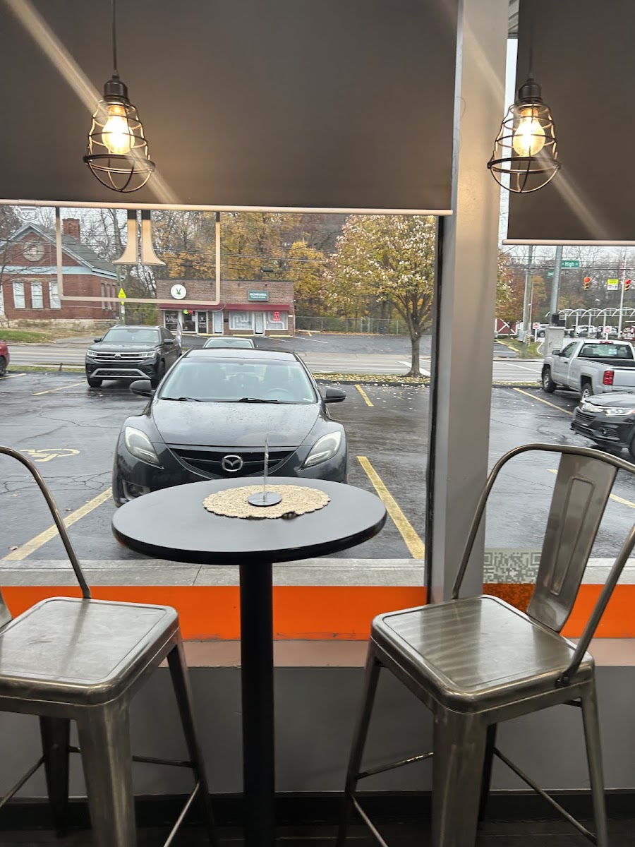 Modern Southern Table (High St.) Photo 6