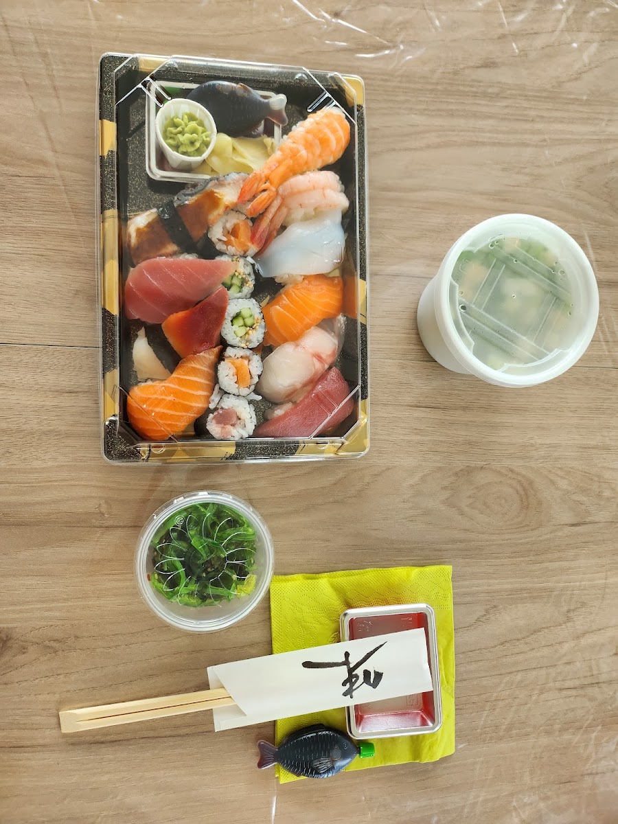 Anzoo Sushi Bar, Kuroda Photo 6