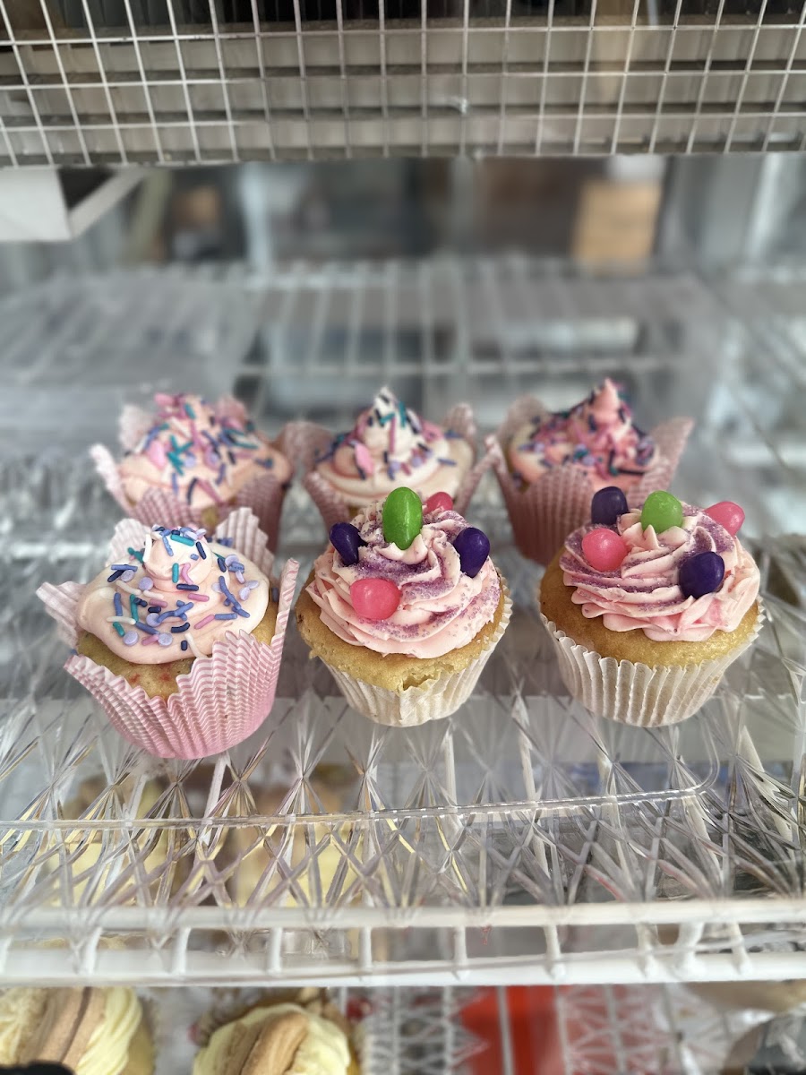 South River Scoops 'N' More Photo 10