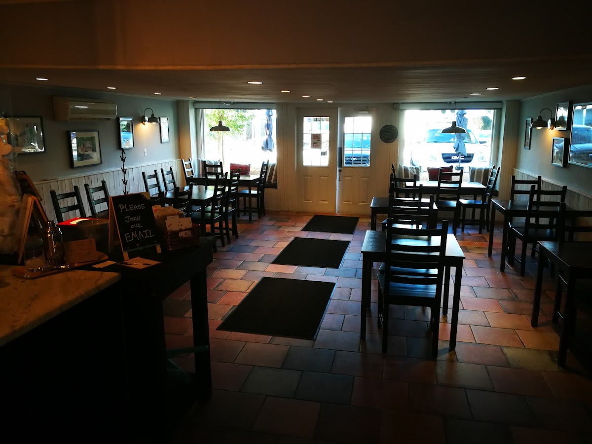Silvermine Market Photo 4